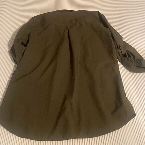 Ladies Royal Robbin’s Top With Zippered Pocket Medium - Picture 7 of 7